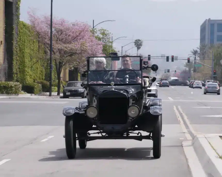 Jay Leno and producer David Swift hit the streets of California in Leno's 1925 Ford Model T.