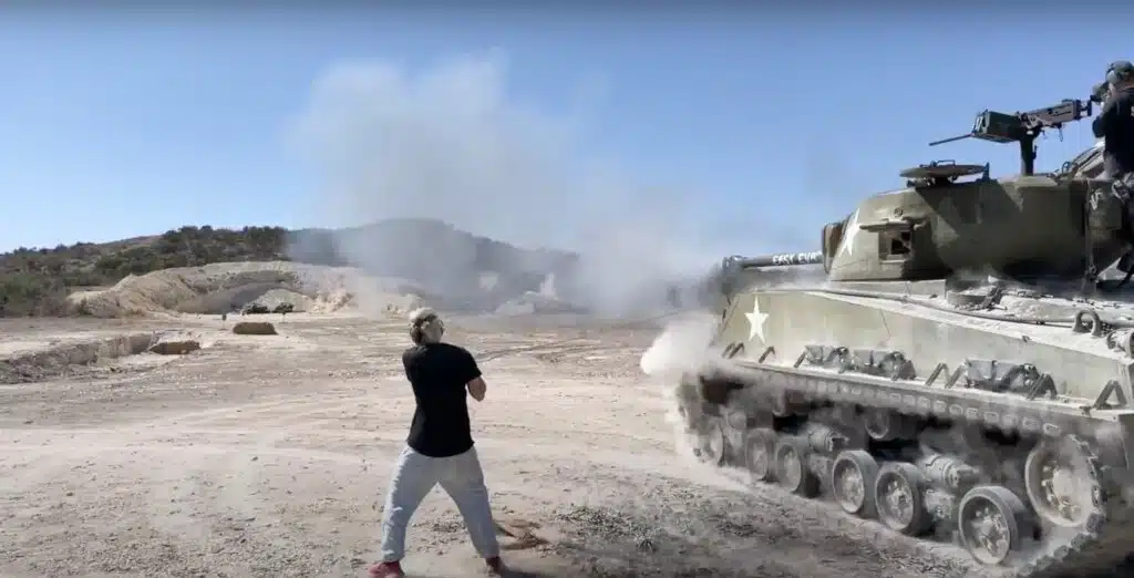 Leopard tank blowing stuff up