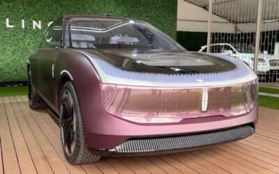 The Lincoln Star Concept has a see-through hood and 3D-printed pillars