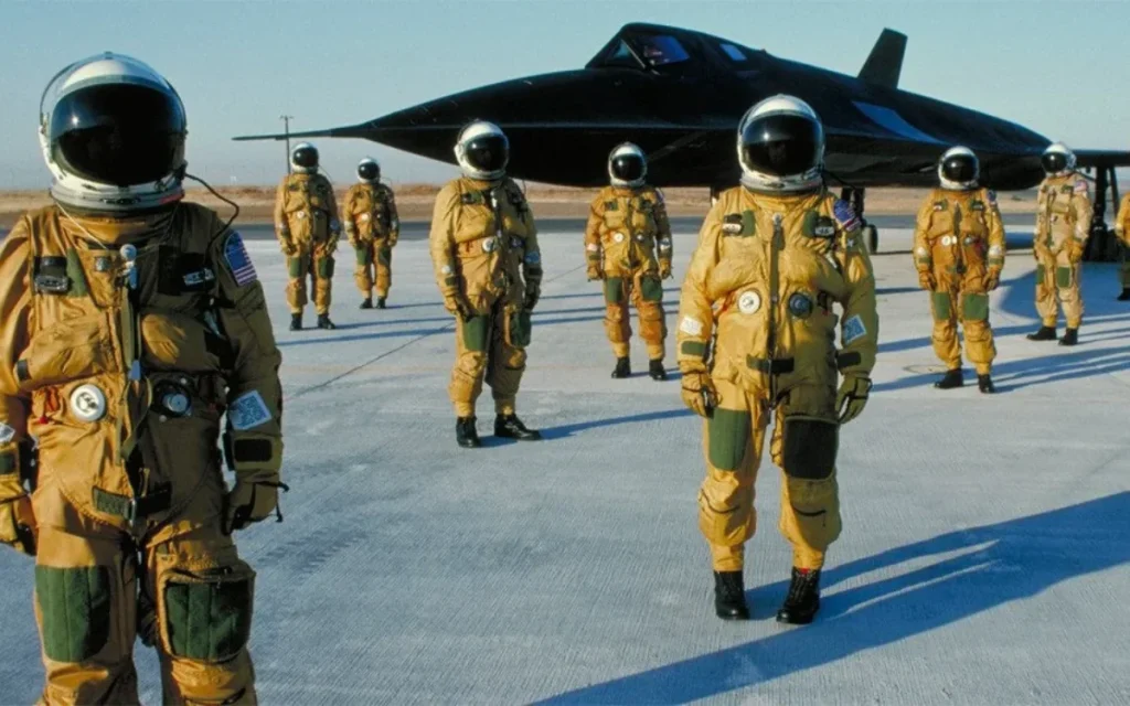 This unbelievably rare photo of SR-71 Blackbird pilots shows the measures required to fly at Mach 3