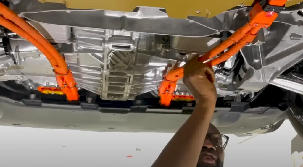 Man said Tesla wanted $22k to replace battery pack in his out of warranty EV, but an independent Tesla service fixed the Tesla battery issue for far less