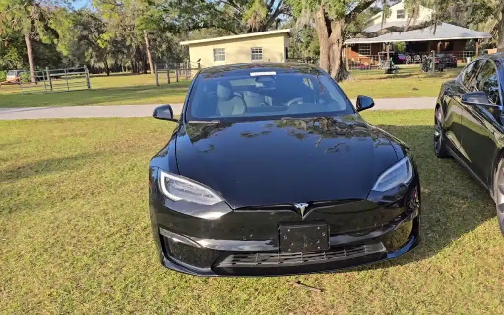 Tesla Model S Teslas