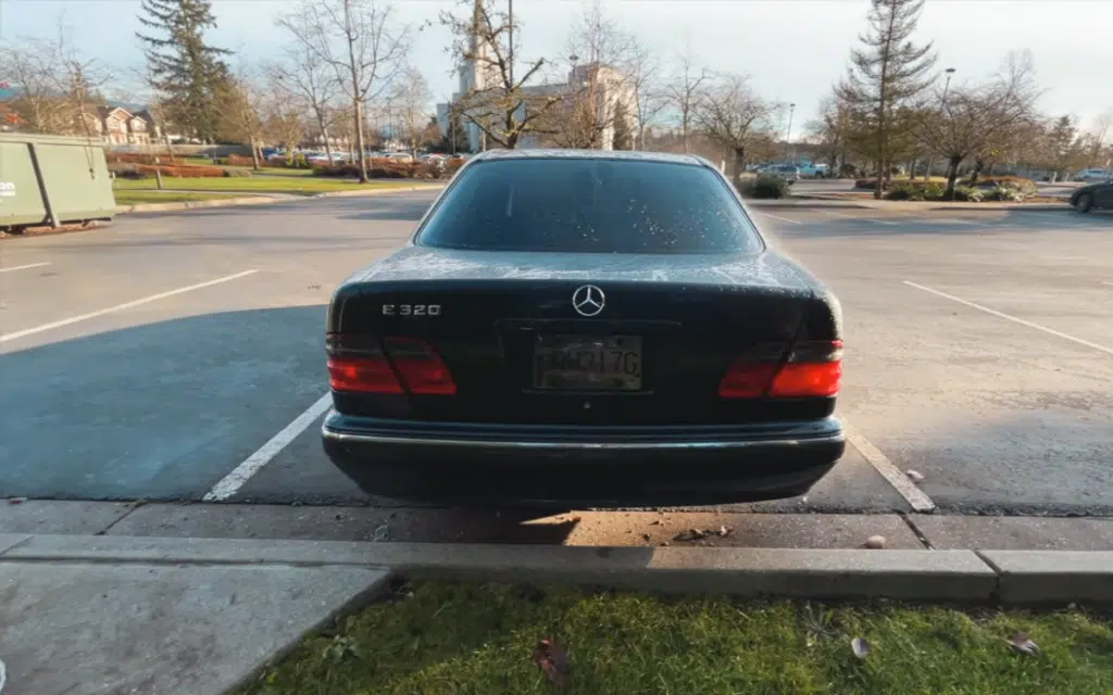 Man reveals why he thinks his Mercedes is better than a Tesla despite it being 25 years old