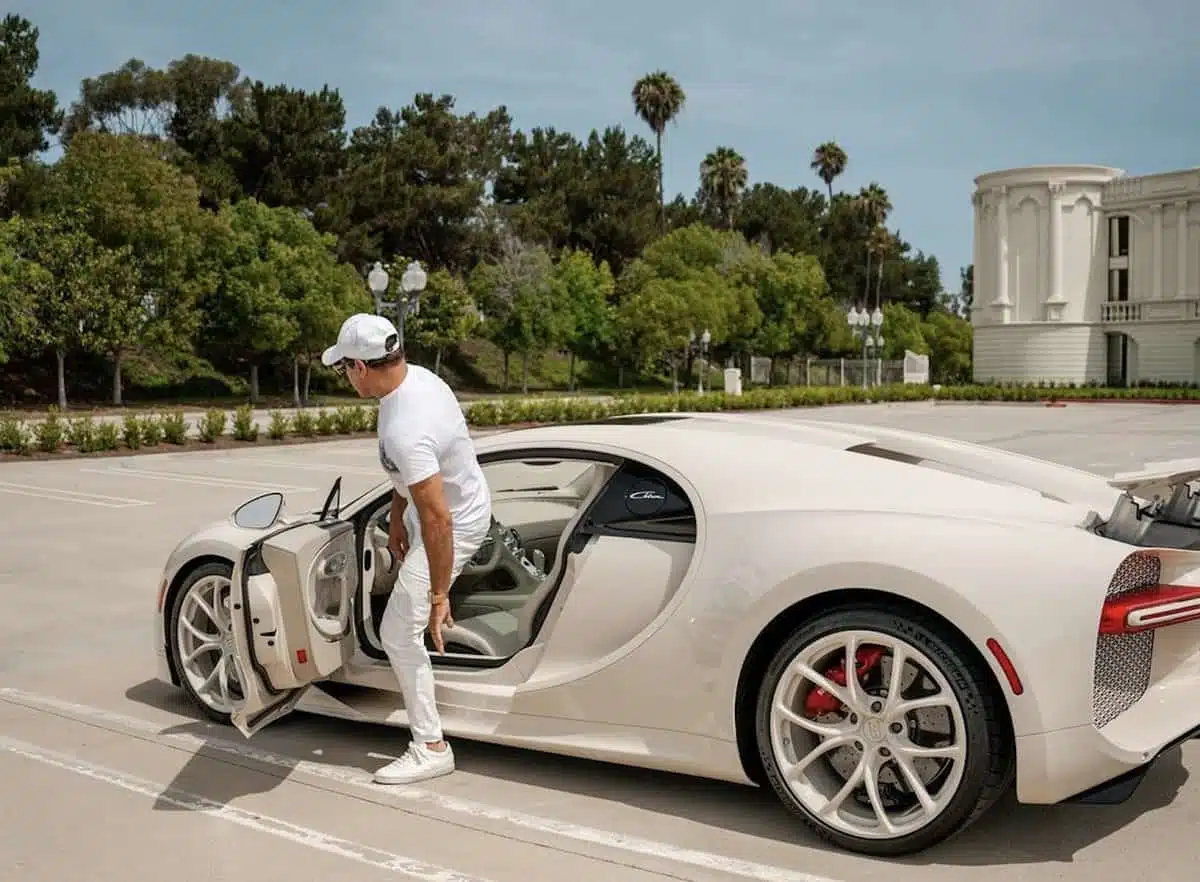 Hermès x bugatti collaborate to create custom, cream-colored chiron