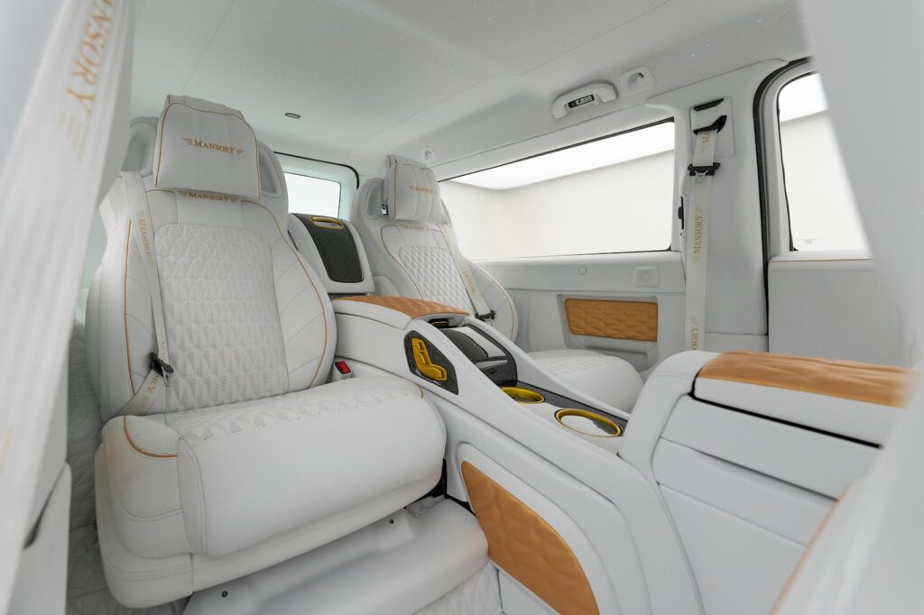 Mansory G-Wagen, interior rear seats
