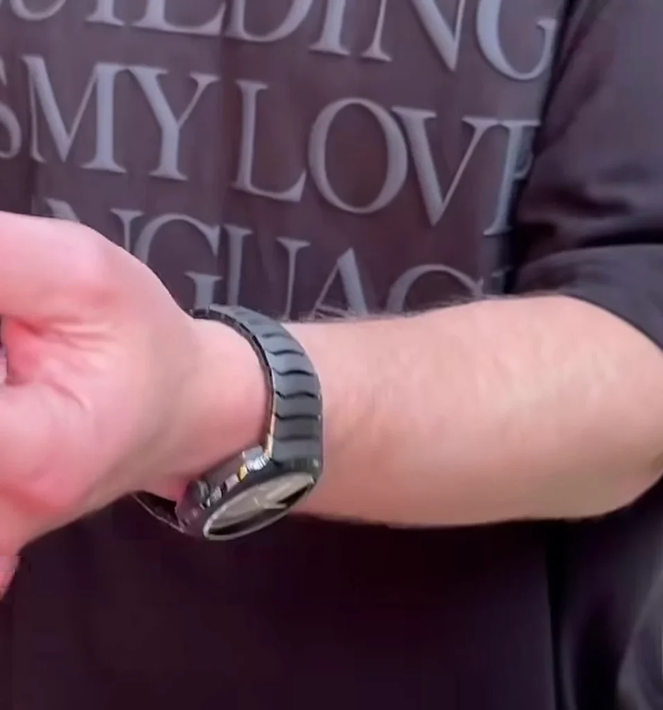 Mark Zuckerberg is now a watch collector evidently and he knows what hes doing 5