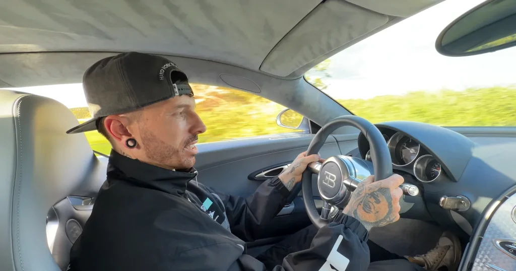 Mat Armstrong tries getting his repossessed Bugatti Veyron into Top Speed Mode but just when he thinks it's fixed another thing goes wrong