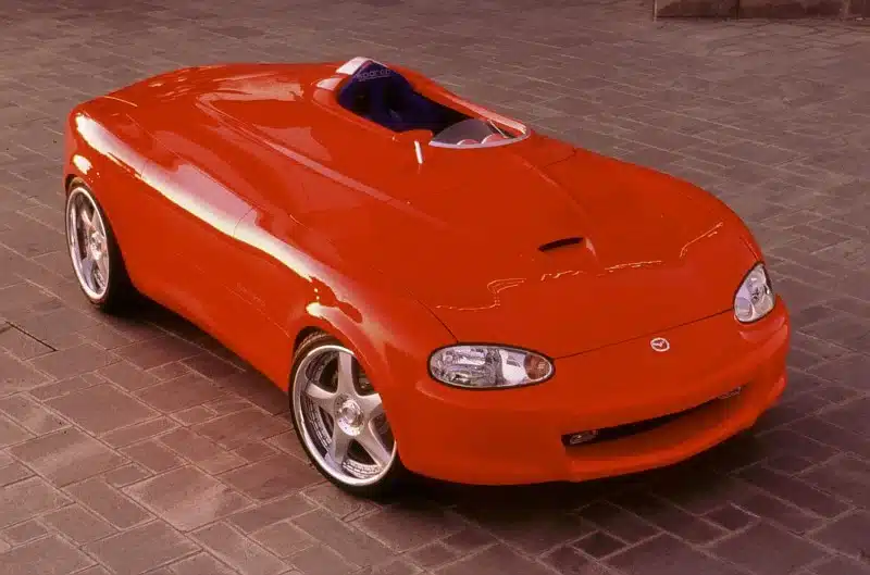 Mazda Mono-Posto from 2000 would have been perfect car for people who hate giving lifts