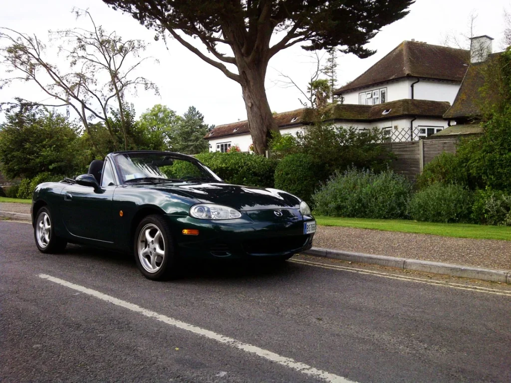 Mazda has used the rotary engines on several occasions, but the Mazda RX-8 (along with the RX-7, of course) is probably the one most people remember