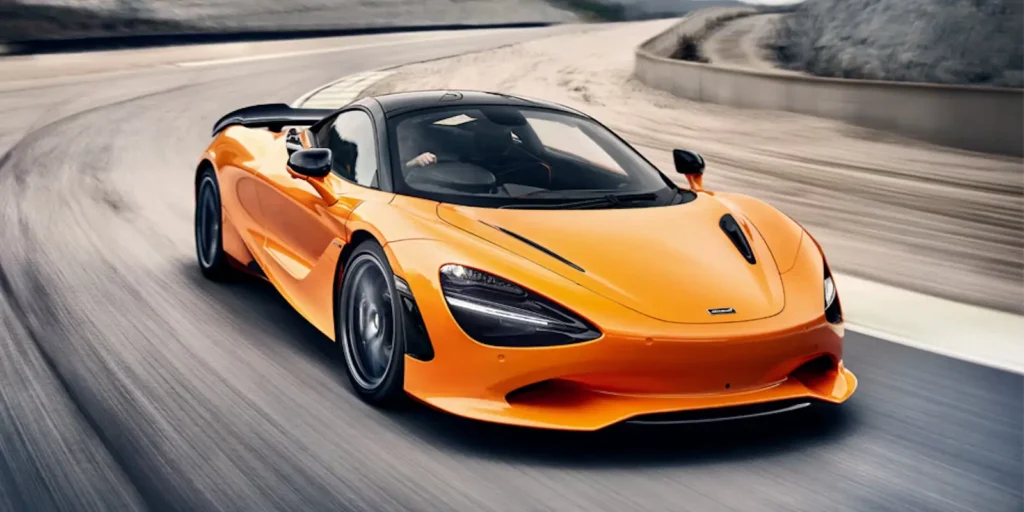 Dubai entrepreneur unboxes half a million dollar McLaren 750S supercar and it looks so fresh so clean