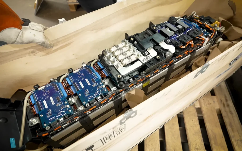 Tavarish, the YouTube icon trying to make the fastest McLaren P1 in the world out of the flooded $2m supercar, has found the impossible $150,000 battery
