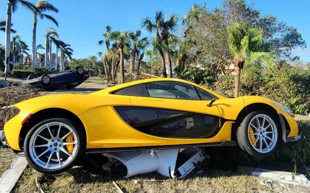 McLaren P1 on toilet seat