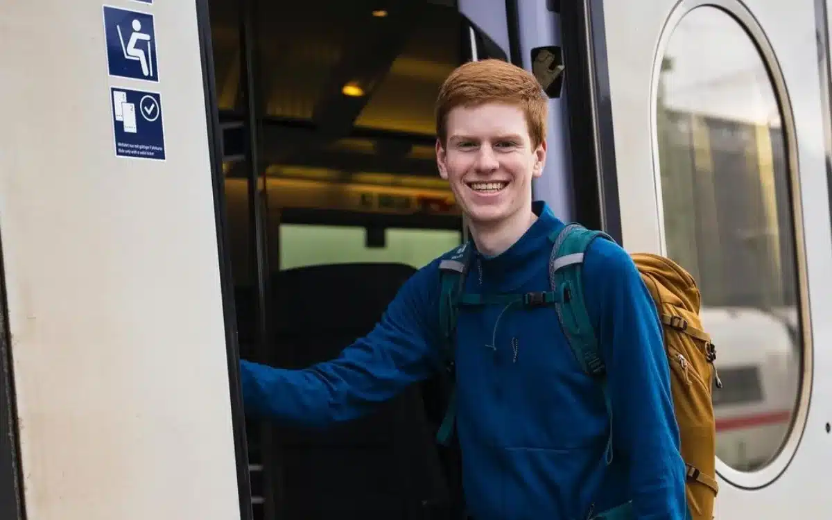 Teenager reveals why he spends $6,300 a year to permanently live on trains