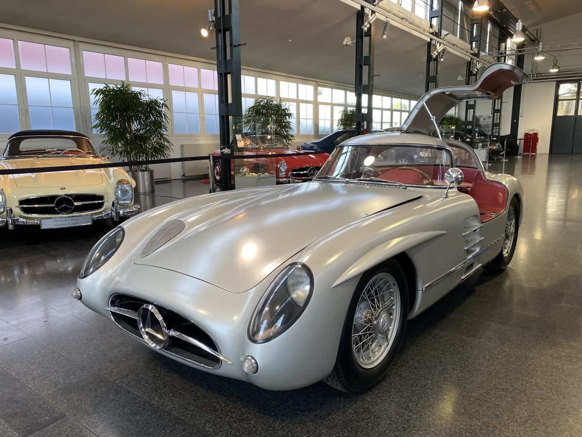 The Mercedes 300 SLR in the museum before it sold as the most expensive car.