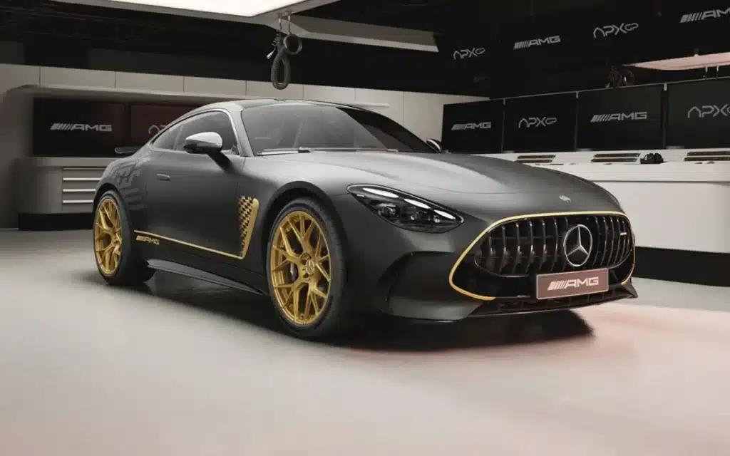 Mercedes-AMG GT 63 APXGP Brad Pitt F1