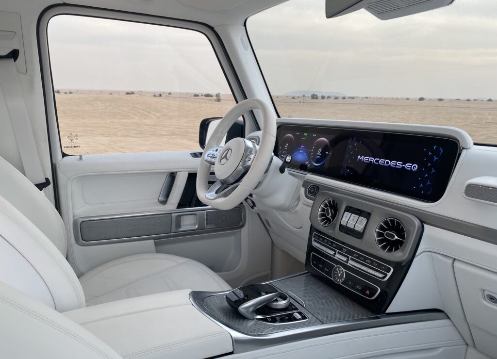 Mercedes EQG interior