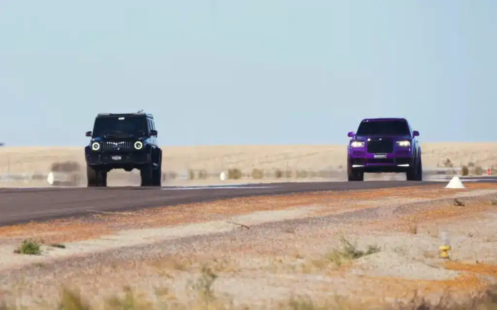 Mercedes G63 vs Rolls-Royce Cullinan Drag Race