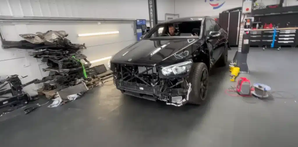 Man takes a massive risk driving his destroyed Mercedes GLE63S for the first time