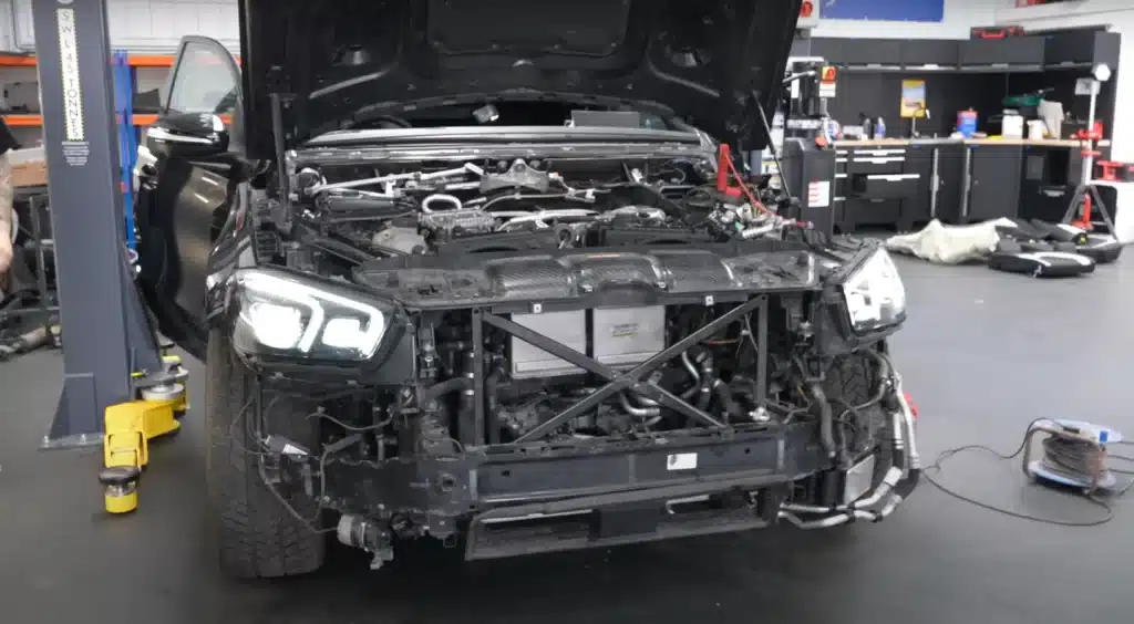 Man takes a massive risk driving his destroyed Mercedes GLE63S for the first time