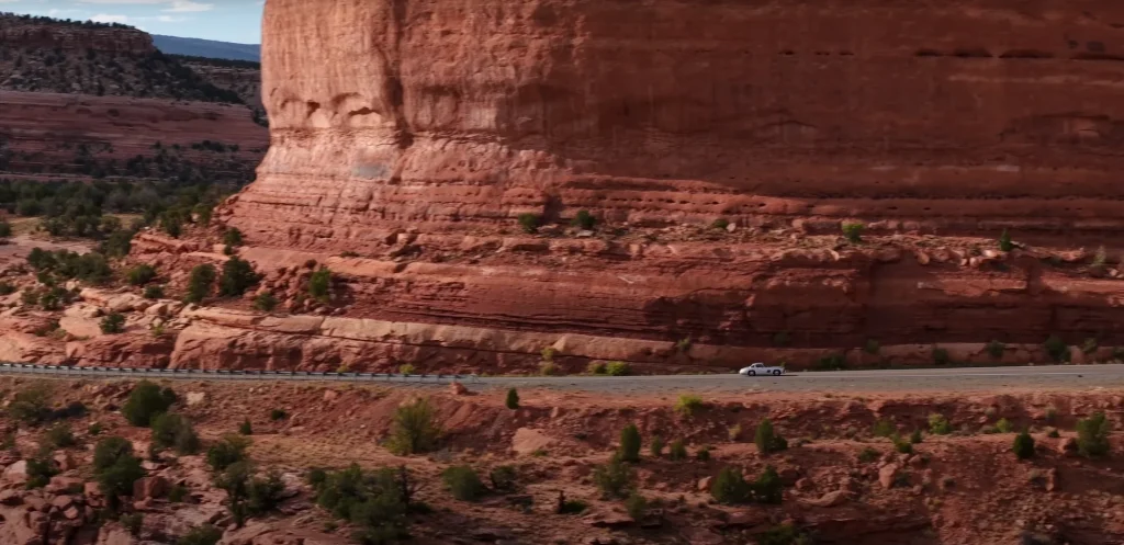 Kansas man takes $2,000,000 Mercedes from the 1950s on a 1,000-mile road trip and ends up in a regrettable situation