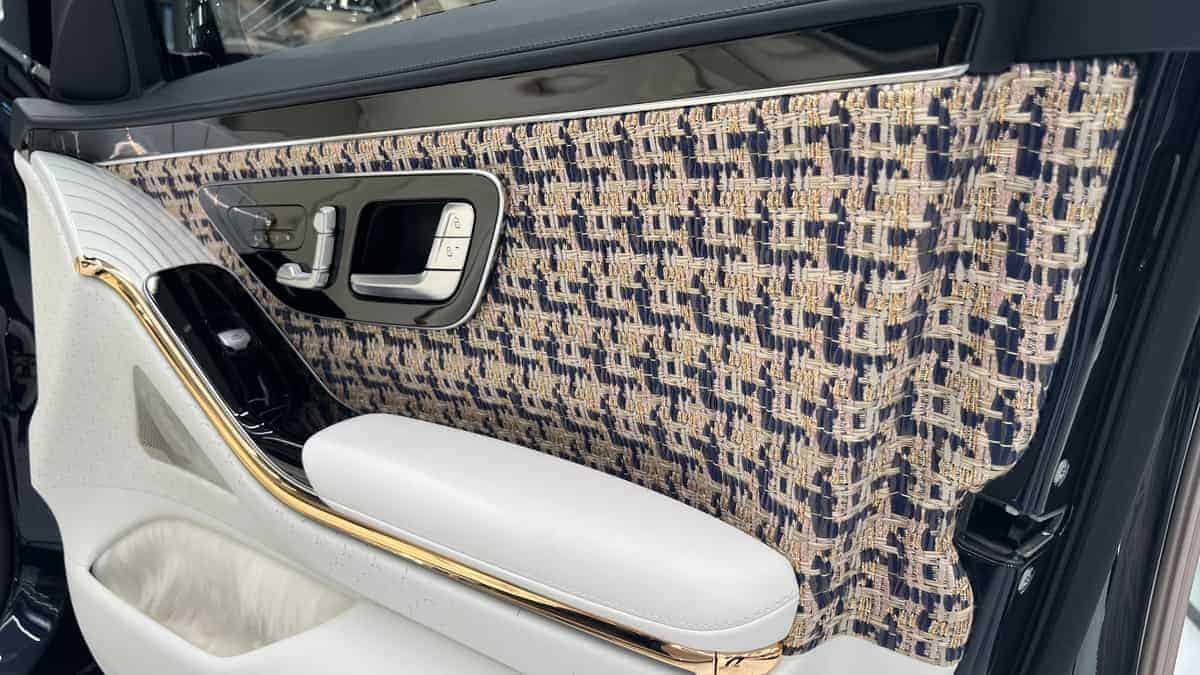 Mercedes Maybach OOZES 15