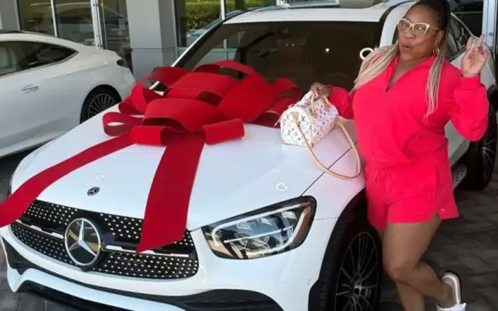 Texan freshman, Keelon Russel, has been putting his $1.3m NIL valuation and new sponsorships to good use as the quarterback bought his mom a Mercedes luxury car
