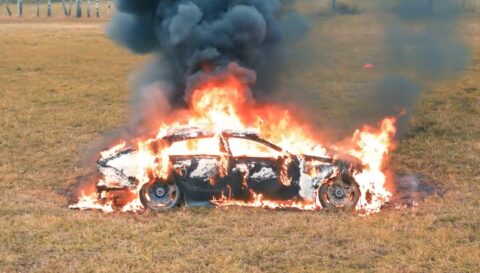 Lamborghini Urus destroyed by Russian YouTuber for views