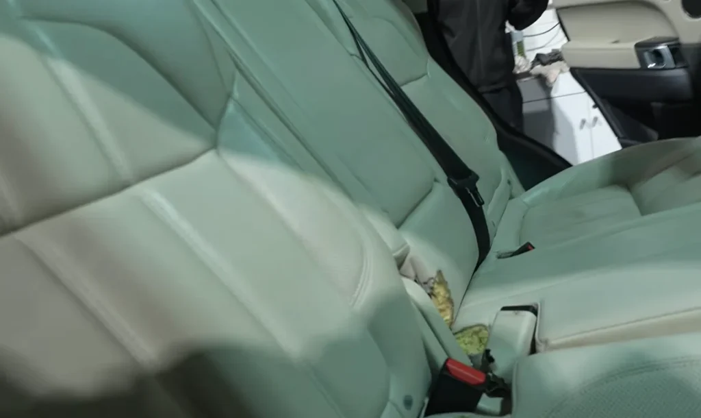 Man buys Range Rover from Copart and there's so much rodent damage he makes his dad very upset