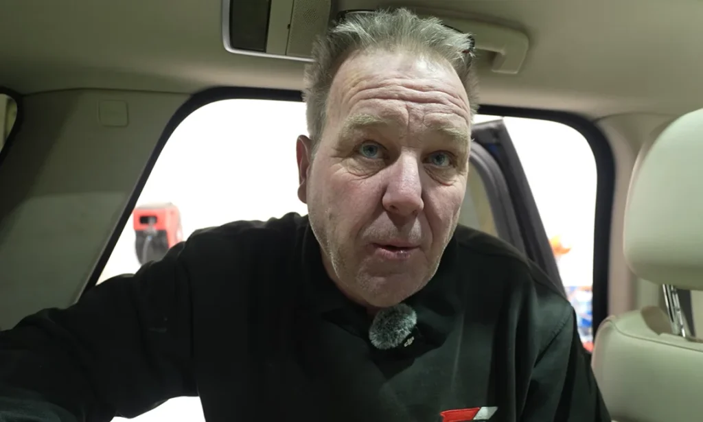 Man buys Range Rover from Copart and there's so much rodent damage he makes his dad very upset