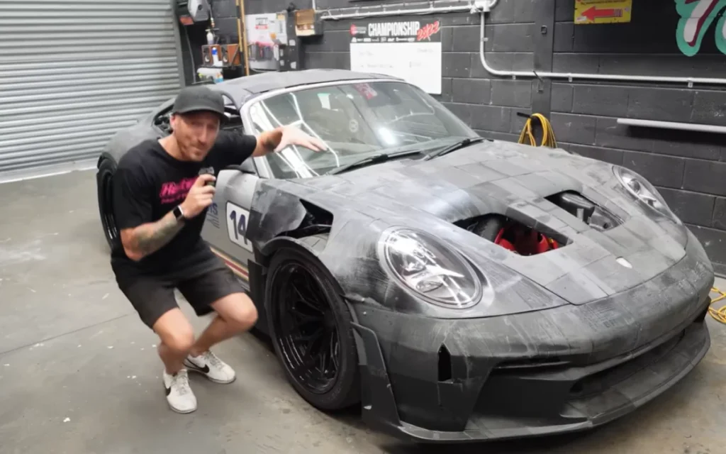 This man is building a Porsche GT3 in his garage - and he is using 3D-printed parts to do it