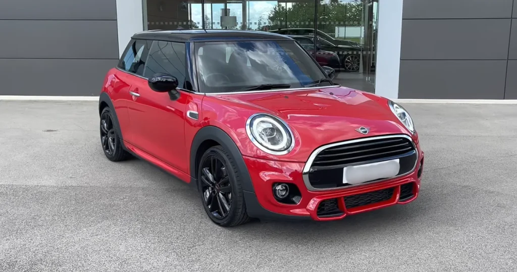 Customer brings Mini Cooper in for regular service but then the mechanic spots something very troubling