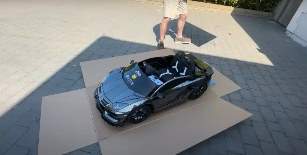 YouTuber surprises son with a working electric replica of his real Lamborghini