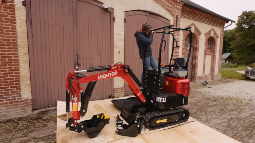 Couple buy a Chinese mini excavator and fear it might be 'the biggest mistake ever' after unboxing it