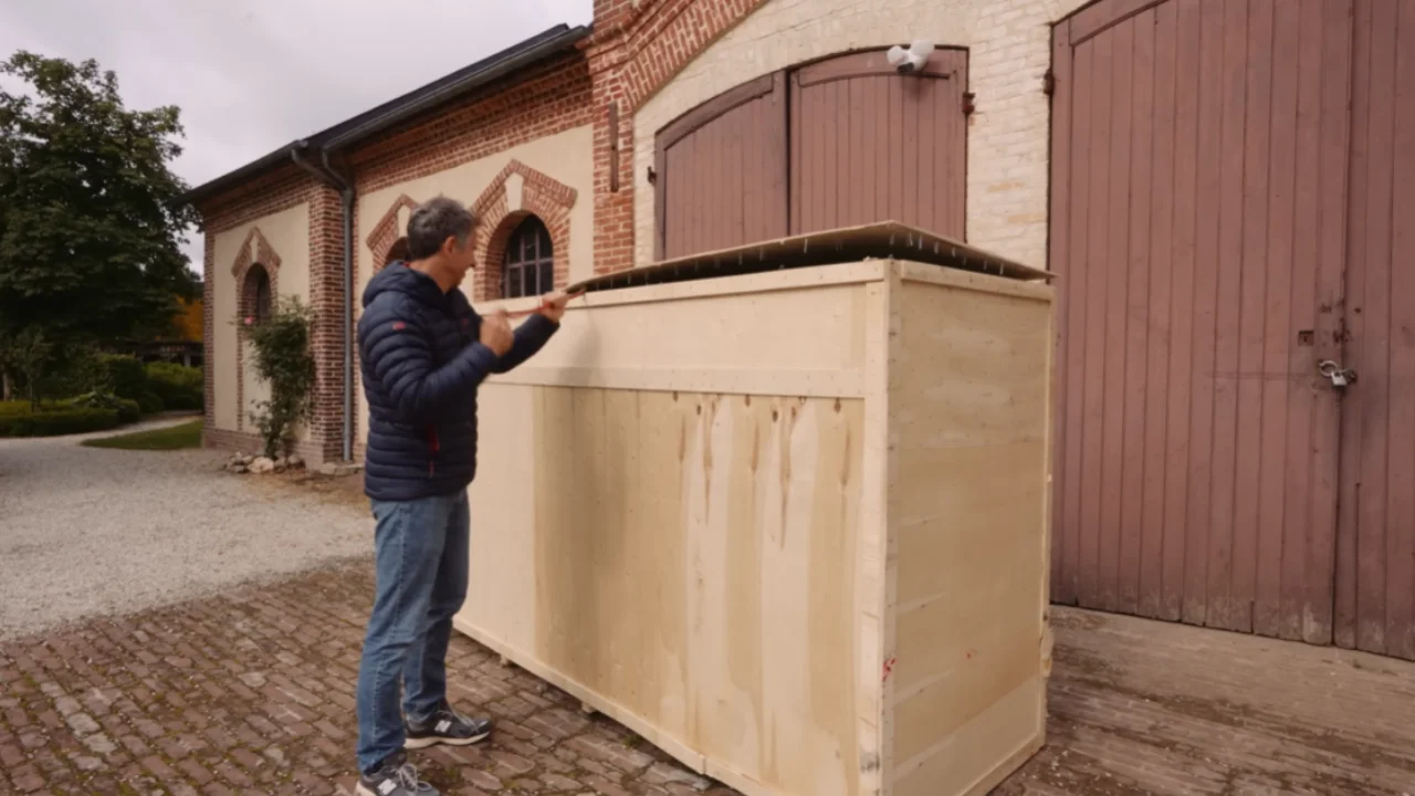 Couple buy a Chinese mini excavator and fear it might be 'the biggest mistake ever' after unboxing it