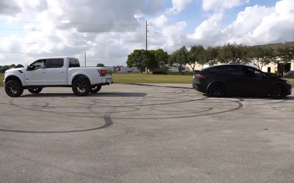 Tesla Model X vs Ford F-150