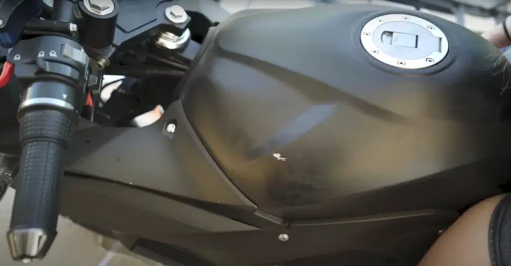 Man unboxes $1,500 electric sportsbike that took six months to be shipped to the US from China