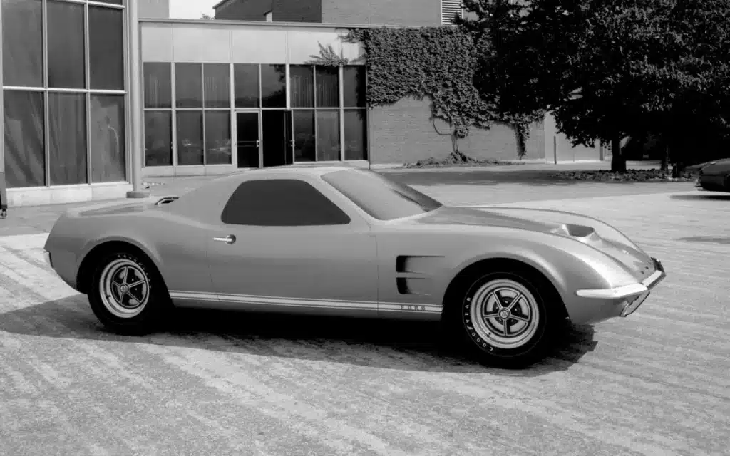 Scrapped Ford Mustang Mach 2 Cobra Concept