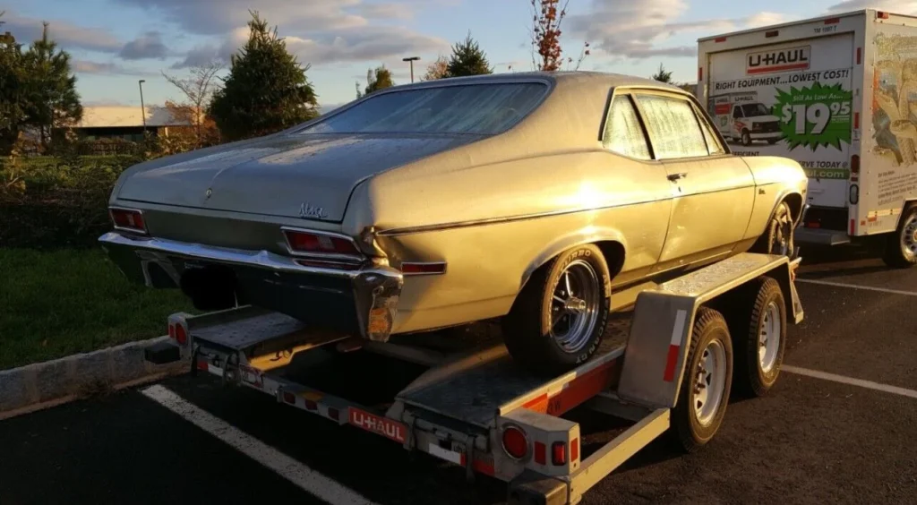 Mysterious-1972-Chevy-Nova-that-everyone-wants-to-buy