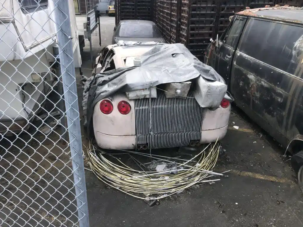 Strange car posted on Reddit