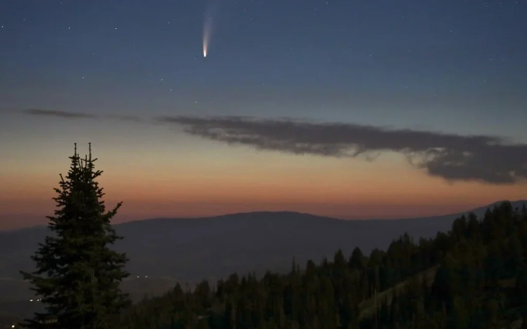 This team of astronomers has been tracking an interstellar object through the galaxy and thinks it could be a 10,000,000,000-year-old time capsule