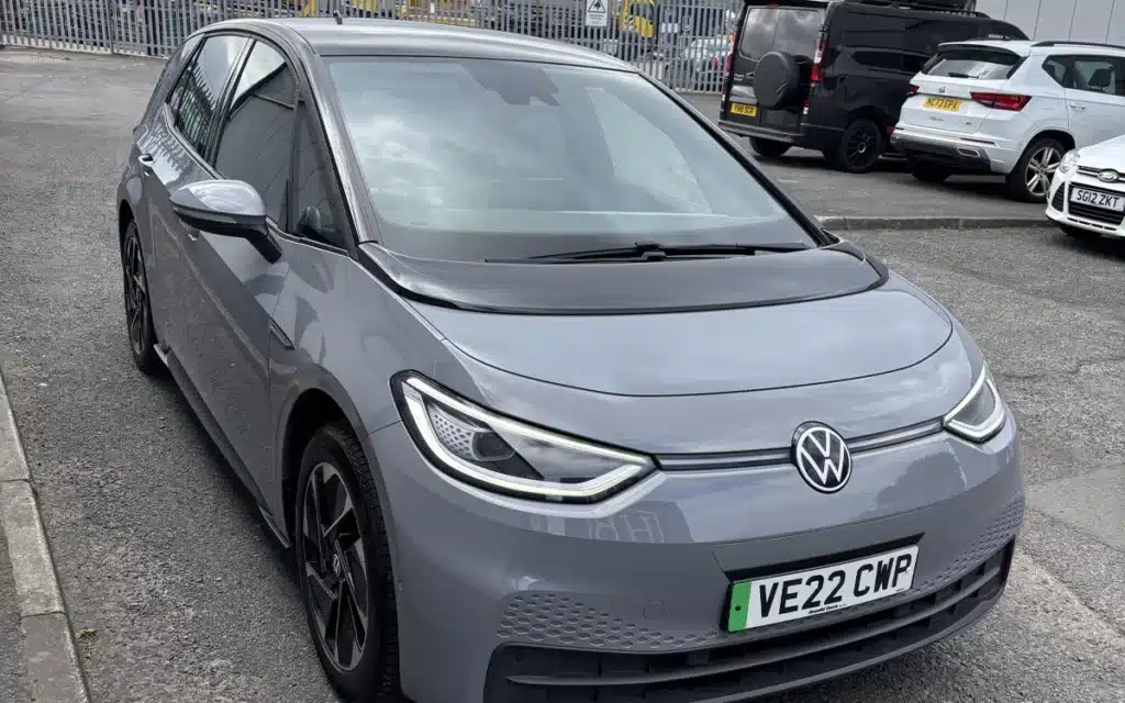 New EV owners have come together to share their thoughts about making the change from gas cars, after one person finally upgraded to a Volkswagen ID.3