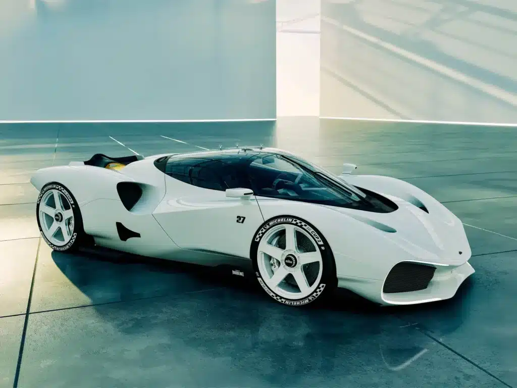 New-Nilu-hypercar-is-extremely-cool