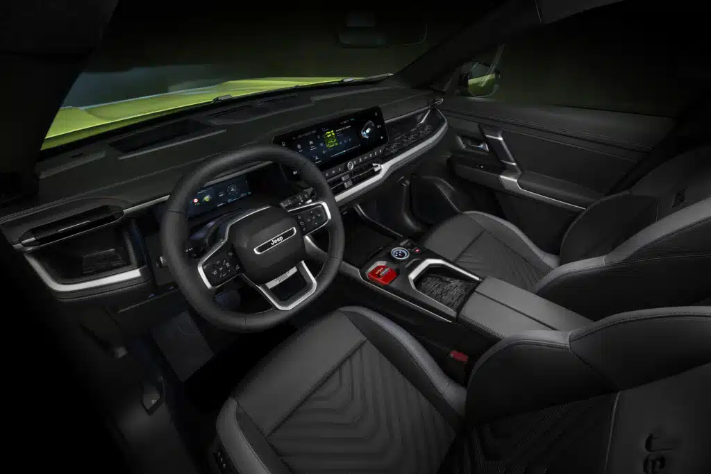 Jeep has removed nearly all of the physical buttons in the new Compass