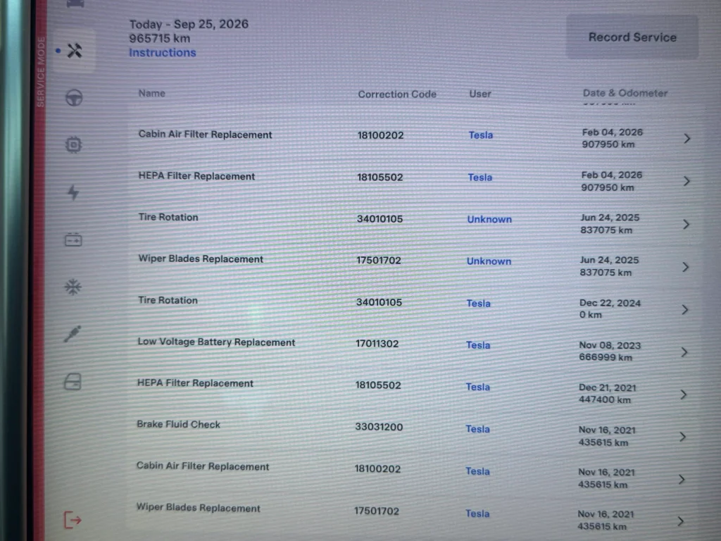 Man who's owned Tesla Model S for 8 years has reached 600,000 miles with only one battery change and says it still 'drives like new'