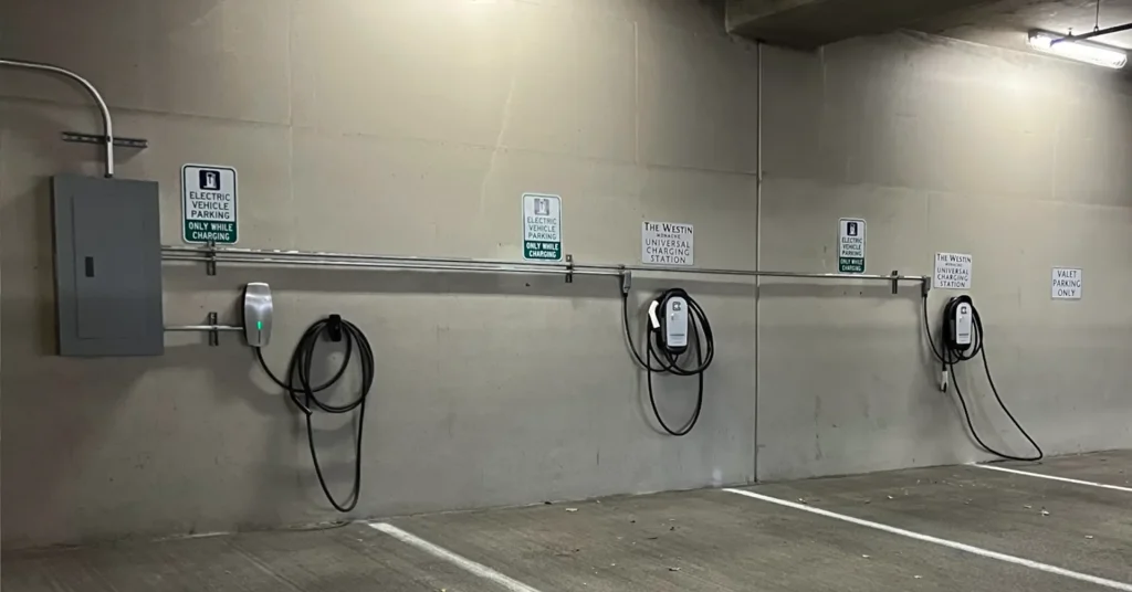 US man powers his entire house with a new battery to see if it's better than a Tesla Powerwall