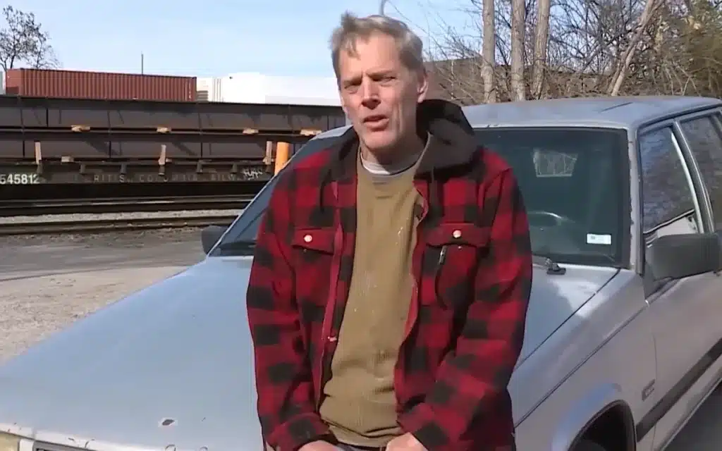 This Missouri man drove 1,000,000 miles in a 1991 classic Volvo 740, winning a 30-year bet, and received a gift from the manufacturer that has split drivers