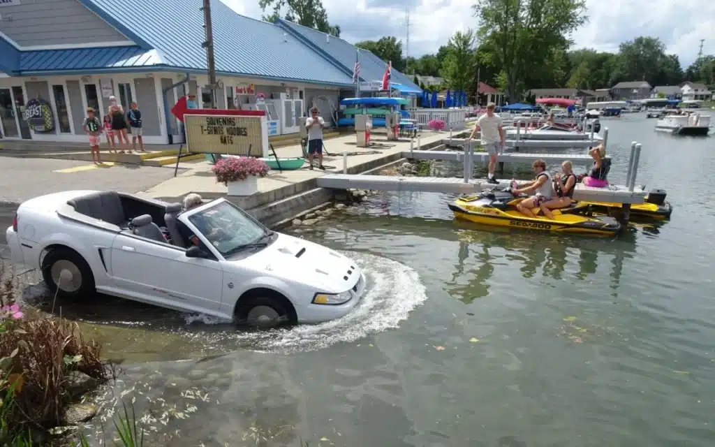 One-off-amphibious-Ford-Mustang