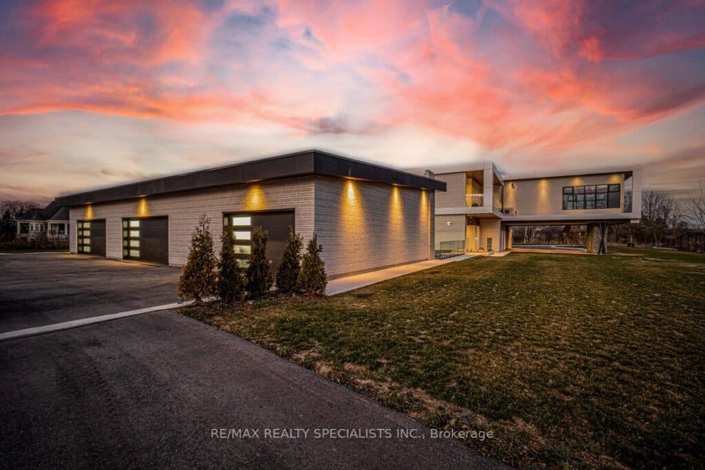 Ontario Mansion garage