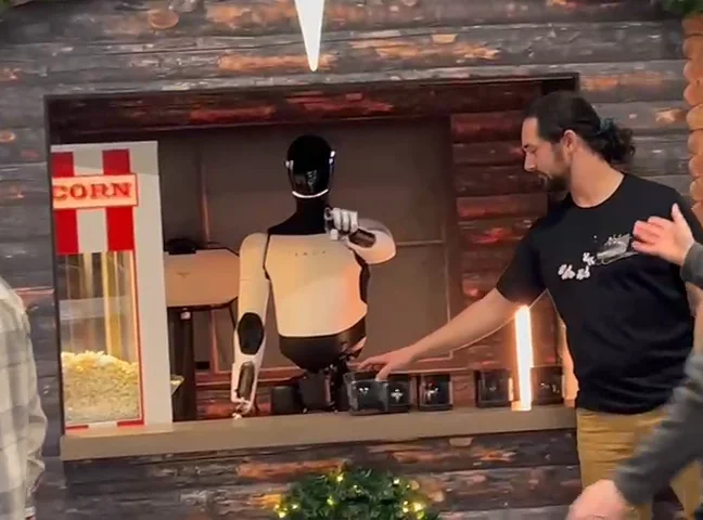 We met Tesla Optimus on its first trip to Europe and one thing it did caught us off guard