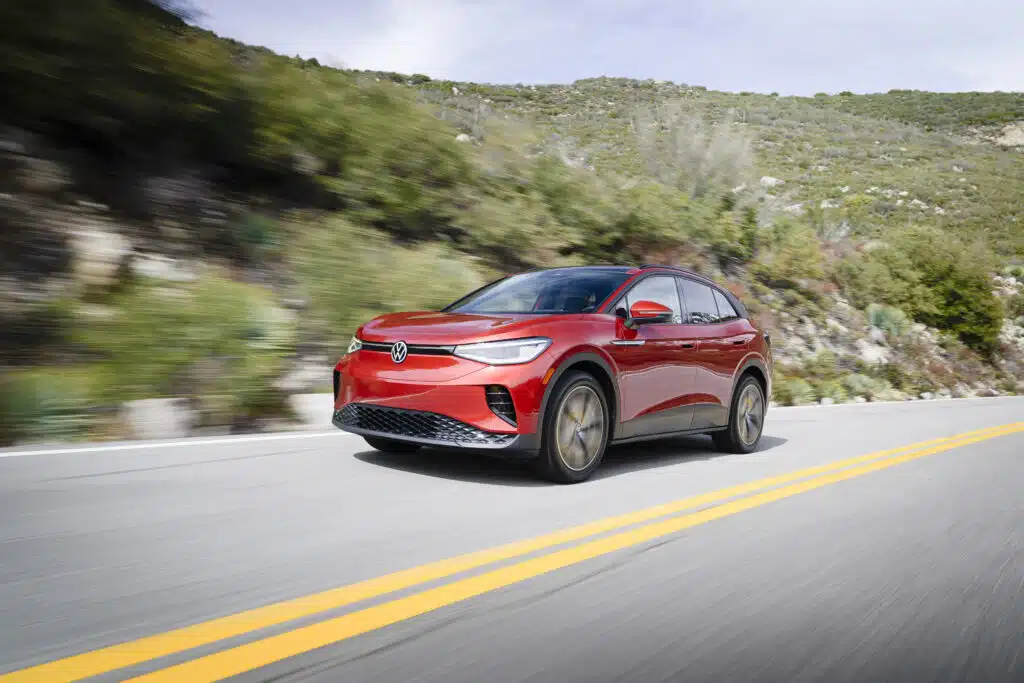 مدلهای برقی فولکس واگن منجر به فروش EVE EV EV برای سال 2025 می شوند ، زیرا کاهش فروش تسلا و تغییر بازار EV به سمت رقابت گسترده برند